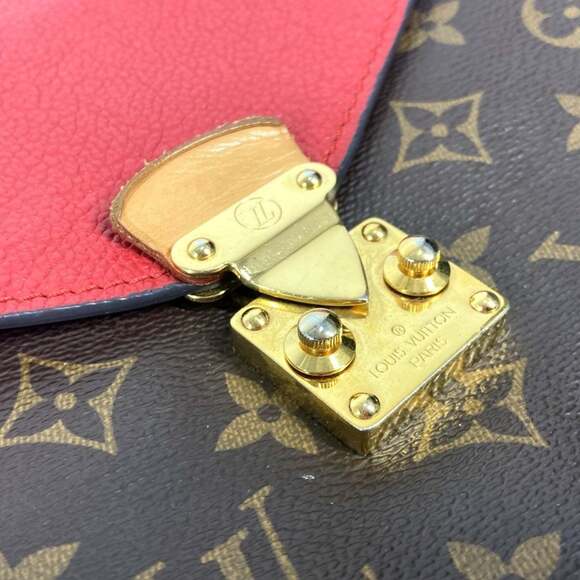 LOUIS VUITTON Authentic Brown Monogram Canvas Shoulder Bag - Picture 8 of 16